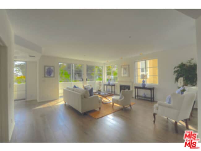 Photo - 1182 Wellesley Ave Unit 201
