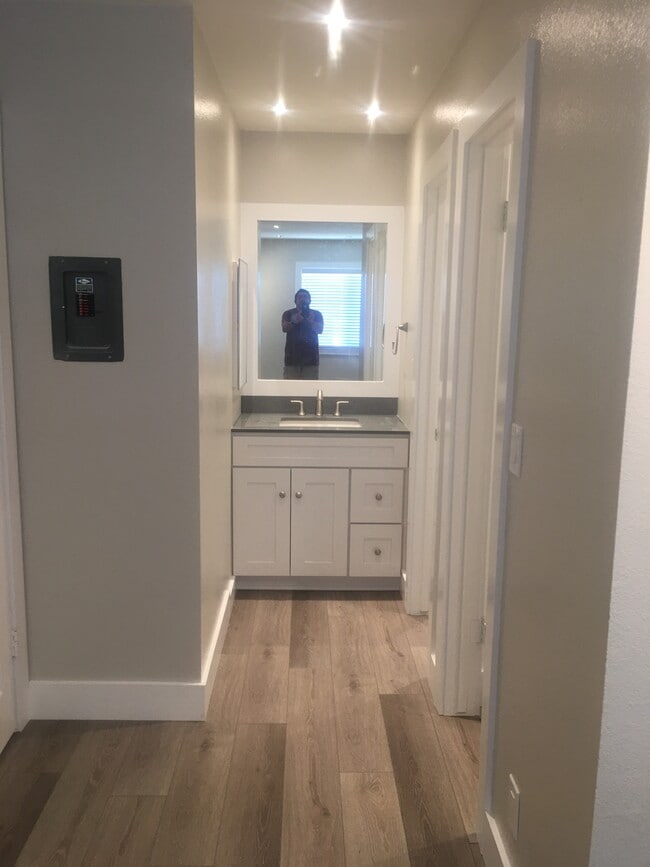 Photo - 16871 Green Ln Unit 1