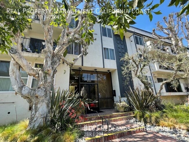 Building Photo - 8163 Redlands St Unit 67