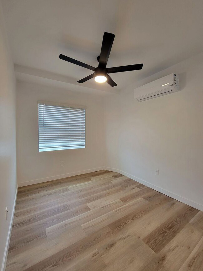 Photo - 6249-6253 Mary Lane Dr Unit 6249