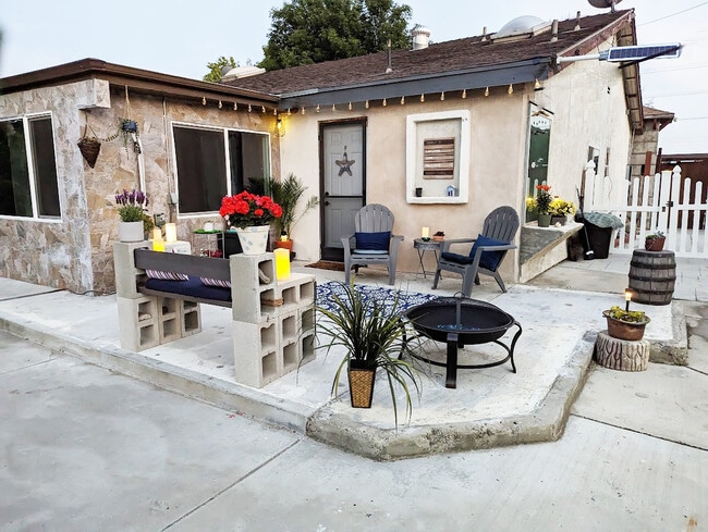 Building Photo - 13690 Westward Dr Unit ADU