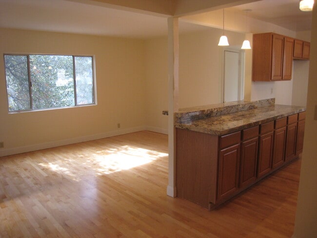 Photo - 1811 Verdugo Knolls Dr