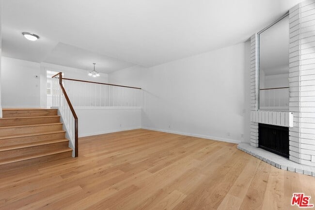 Photo - 13044 Mindanao Wy