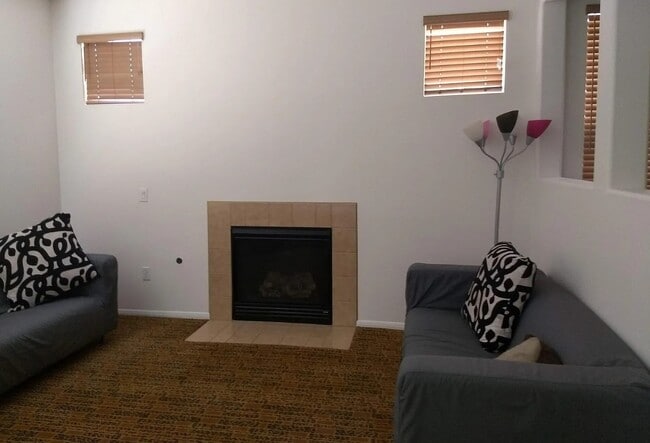 Photo - 4565 Belford Way