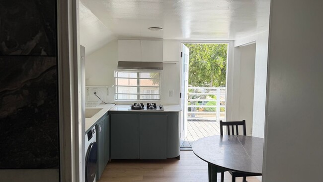 Photo - 301 W 1st St