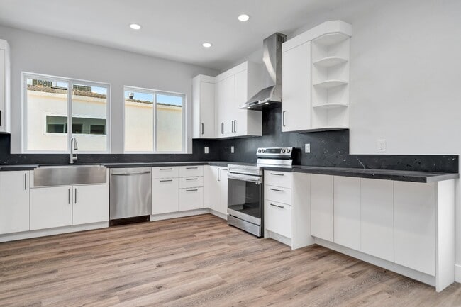 Photo - Elegant 2BR / 2BA in Prime North Hollywood