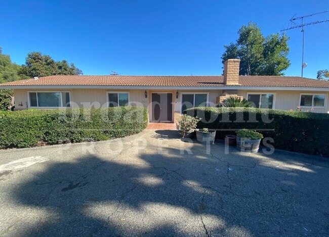 Building Photo - 30459 Rolling Hills Dr