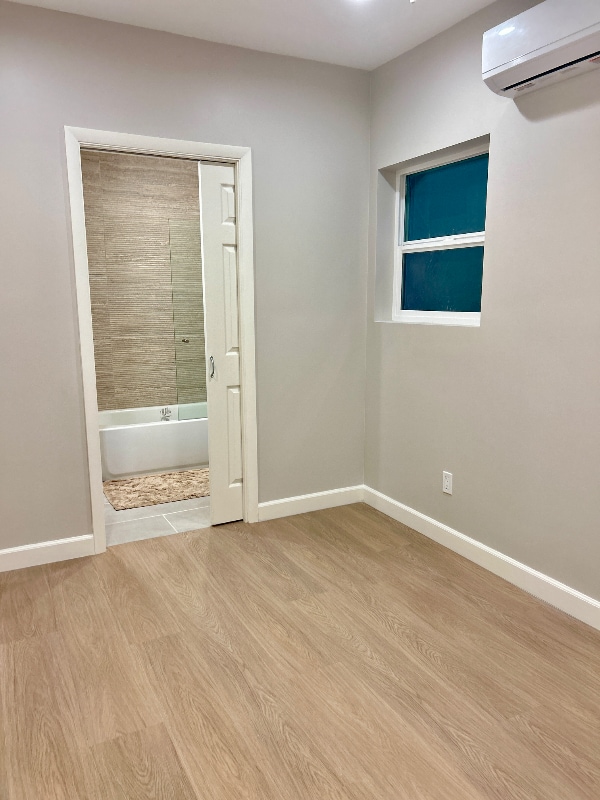 Photo - 329 E 219th St