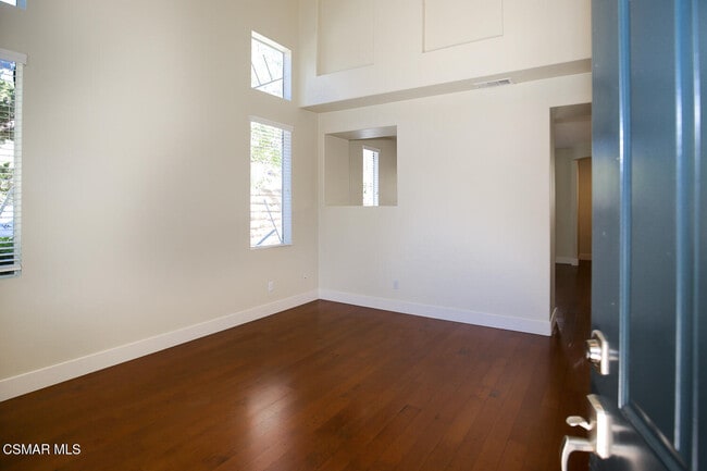 Photo - 1129 Azalea Way