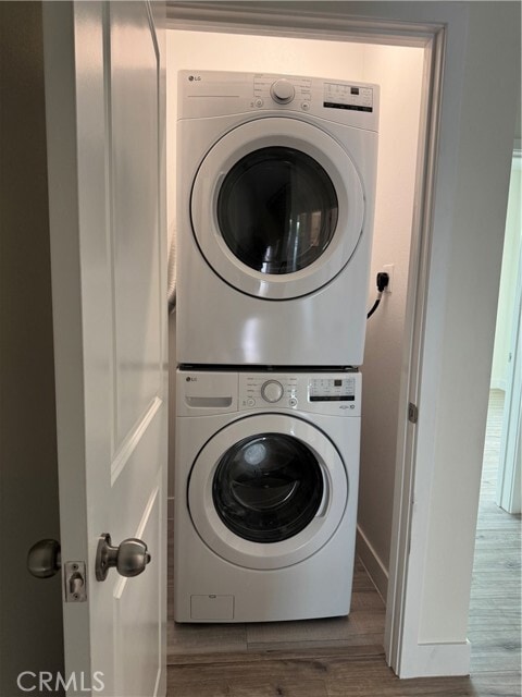 Photo - 1645-1259 259th St