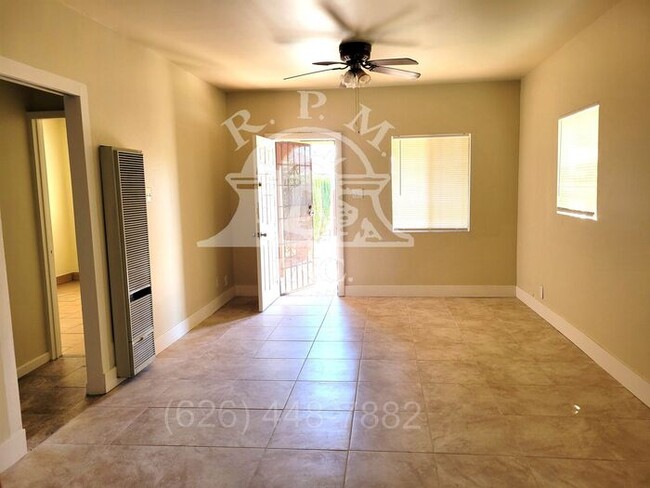 Photo - 3 Bedroom House With Plenty of Parking and Large Yard in Los Angeles, CA.