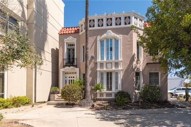 Building Photo - 1116 Sartori Ave Unit 105