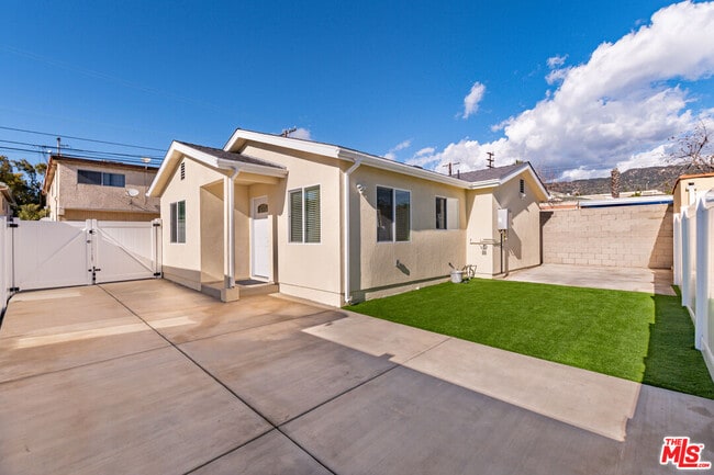 Photo - 1049 Sonora Ave House