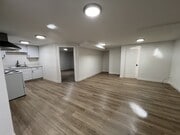 Photo - 7025 Woodman Ave