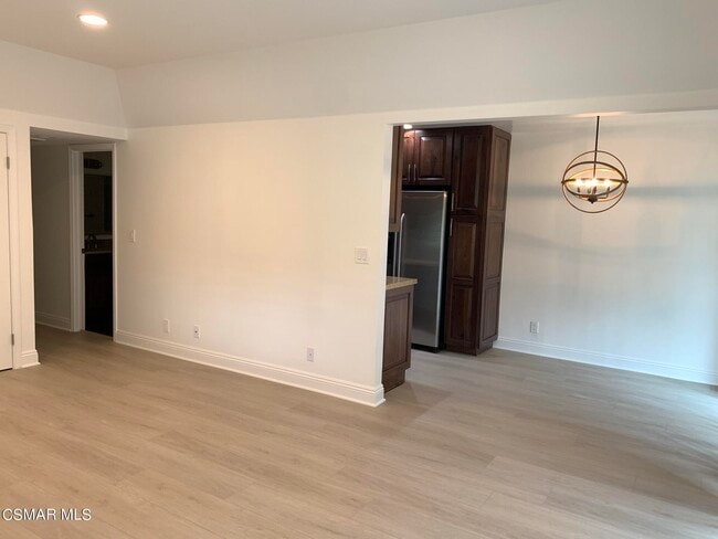 Photo - 1242 Landsburn Cir