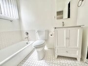 Photo - 1350 Laurel Ave Unit 9