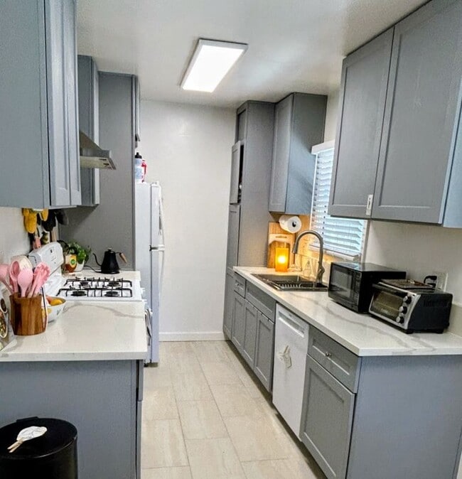 Photo - 10737 Francis Pl Unit 10739