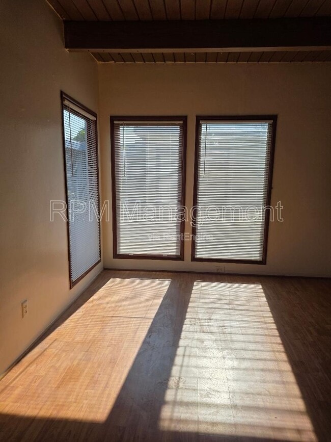 Photo - 1909 Beachwood Dr Unit 12