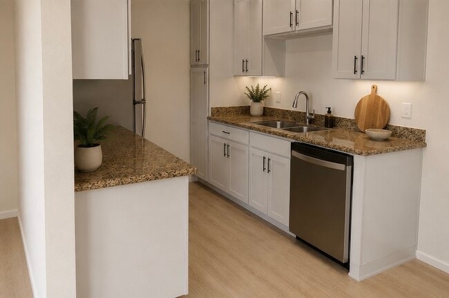 Photo - 1240 N Broadway Unit 31