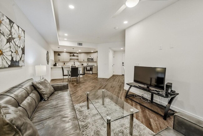 Photo - 375 Camino De La Reina Apartment Unit ID1039835P