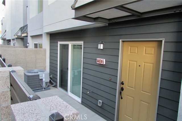 Building Photo - 14424 Lily Ln Rental