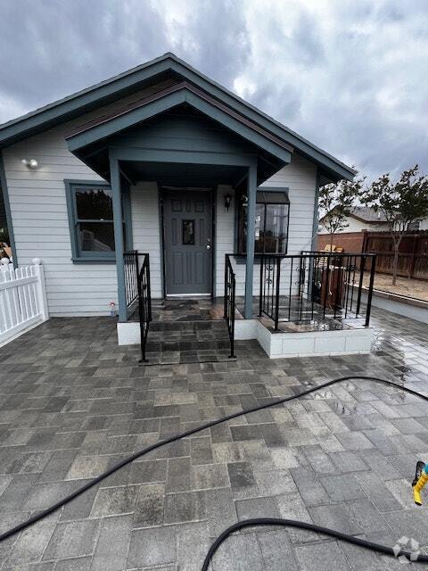 Building Photo - 5080 Jurupa Ave Rental