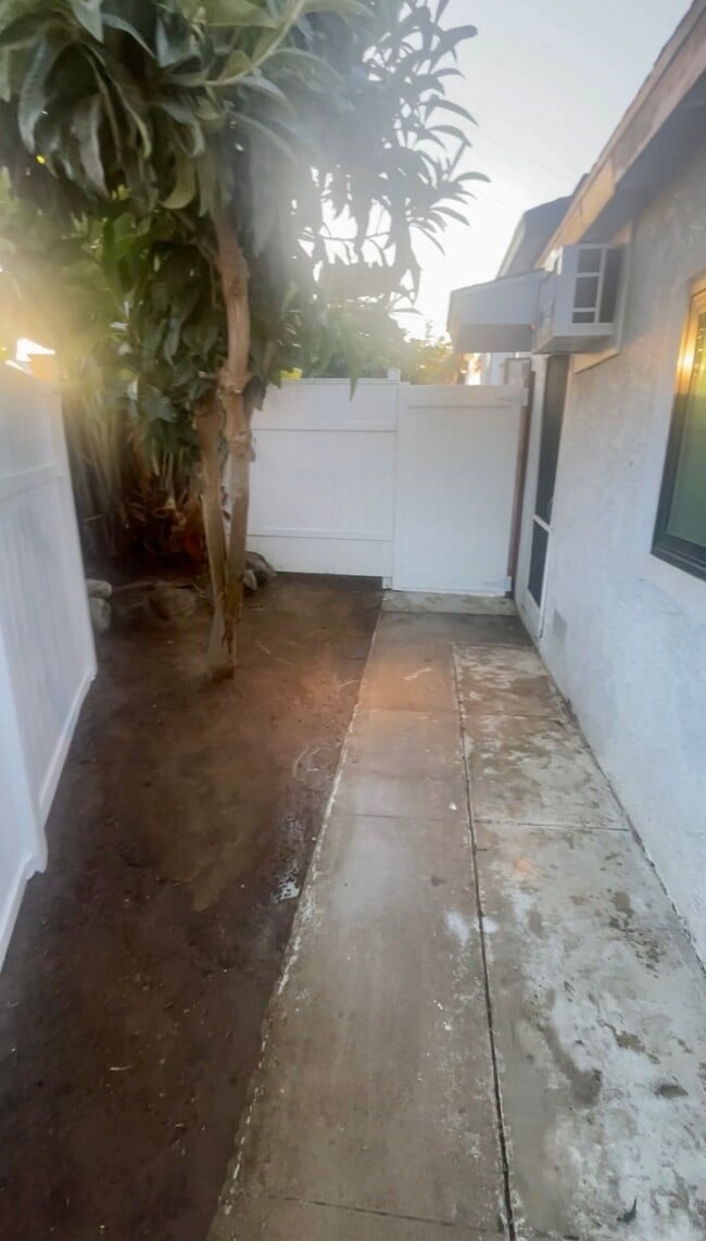 Photo - 413 N Orange Ave Unit Fullerton Studio