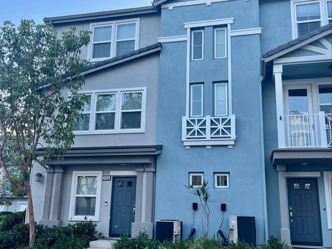 Building Photo - 3060 Sunset Canyon Dr