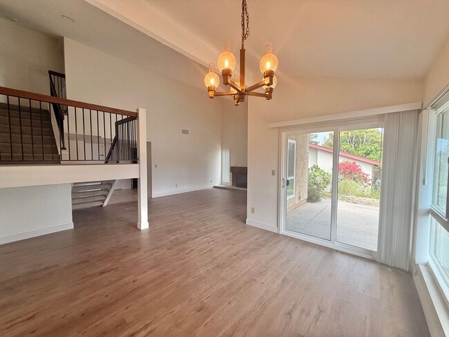 Photo - 10019 Canyonview Ct