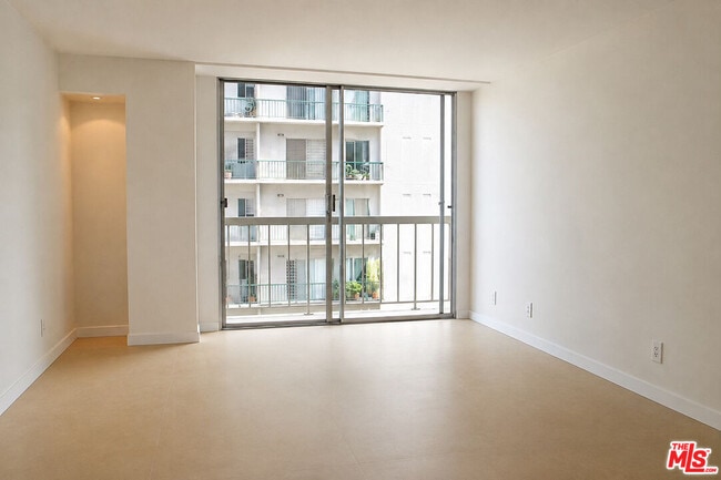 Photo - 10751 Wilshire Blvd Unit 603