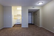 2BR, 2BA - 786 SF - Huntington Breeze