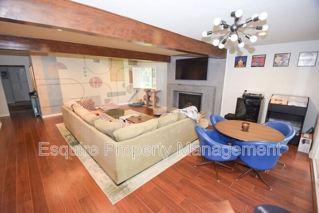 Photo - 4355 Whittier Ct