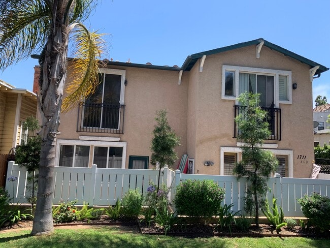 Photo - 1711 Hornblend St Condo Unit B