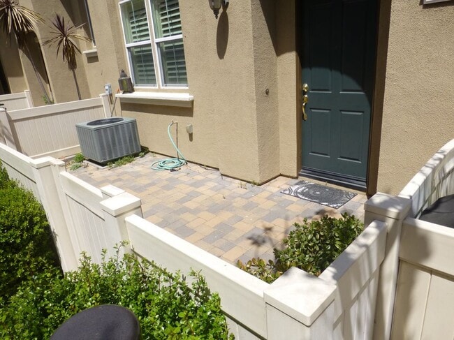 Photo - 416 W Linden Dr