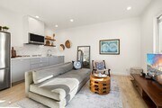Photo - 831 Dickson St