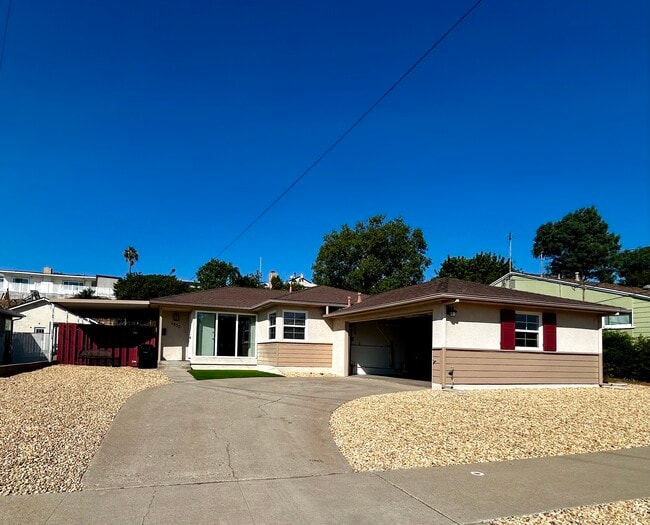 Building Photo - 4830 Elsa Rd