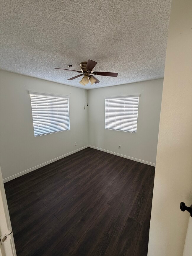 Room 1 - 1806 S 3rd St