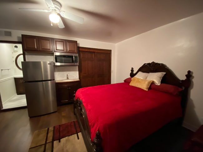 Photo - 214 Sheridan Ave