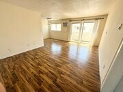 Photo - 960 Larrabee St Condo Unit 312