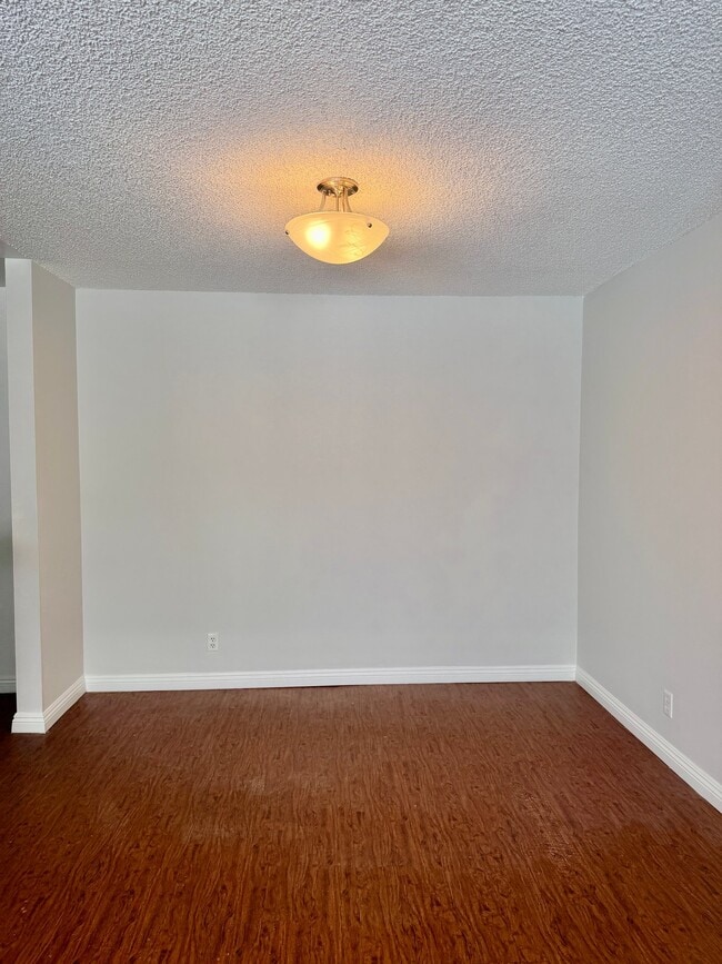 Photo - 17440 Burbank Blvd Unit 100