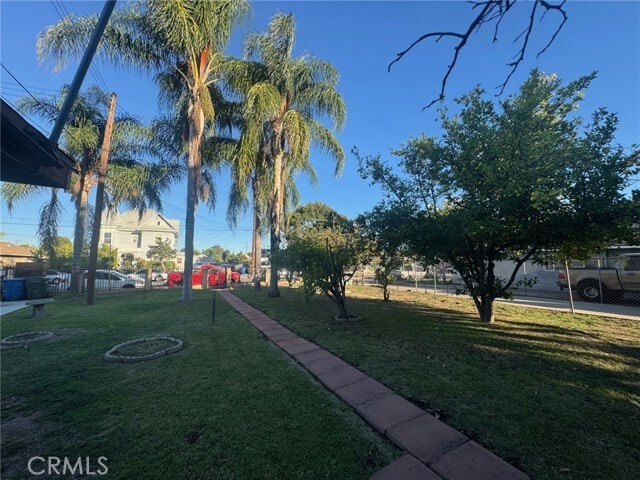 Photo - 639 N Currier St