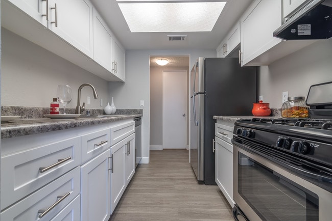 Photo - Sycamore Canyons