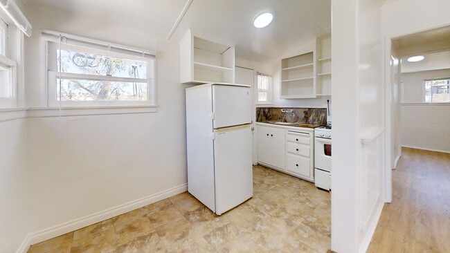 418-420 Monterey Blvd - 418-420 Monterey Blvd Apartment Unit 420 B
