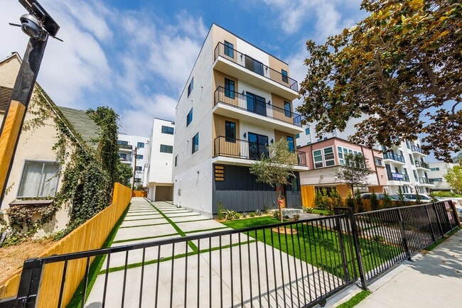 Photo - 1063 S Corning St Unit #1063