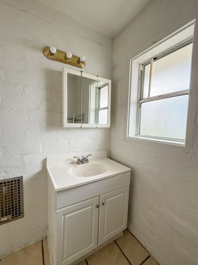 Photo - 73544 Cedar Dr Unit 3