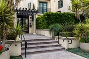 Building Entrance - Villa Hamilton Park Apartments