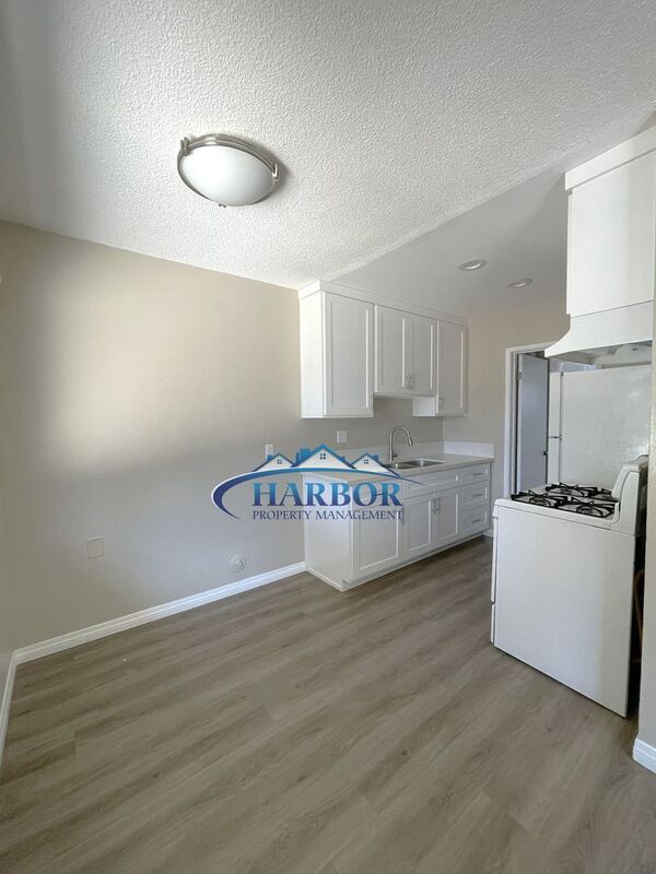 Photo - 1388 Martin Luther King Jr Ave Unit 4