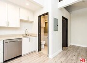 Photo - 483 Washington Blvd