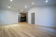 Photo - 3244 Chapman St