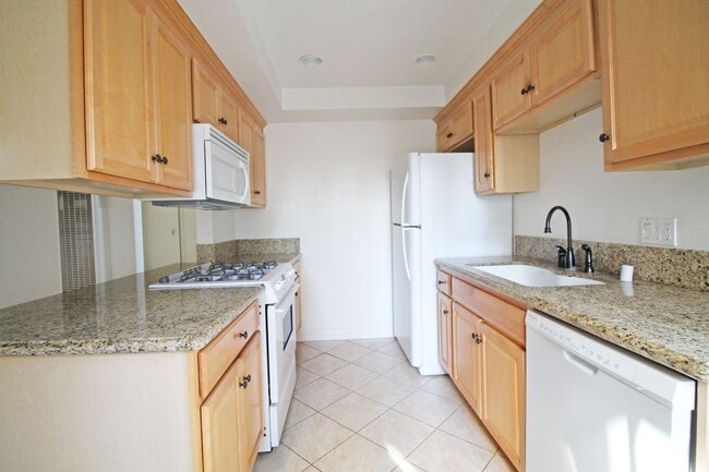 Photo - 1126 Cypress Ave Unit 3